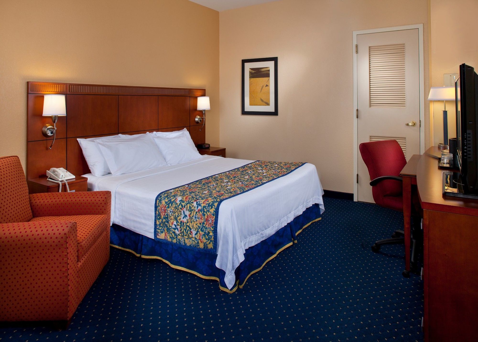Отель Courtyard By Marriott New Orleans Downtown Near The French Quarter Номер фото