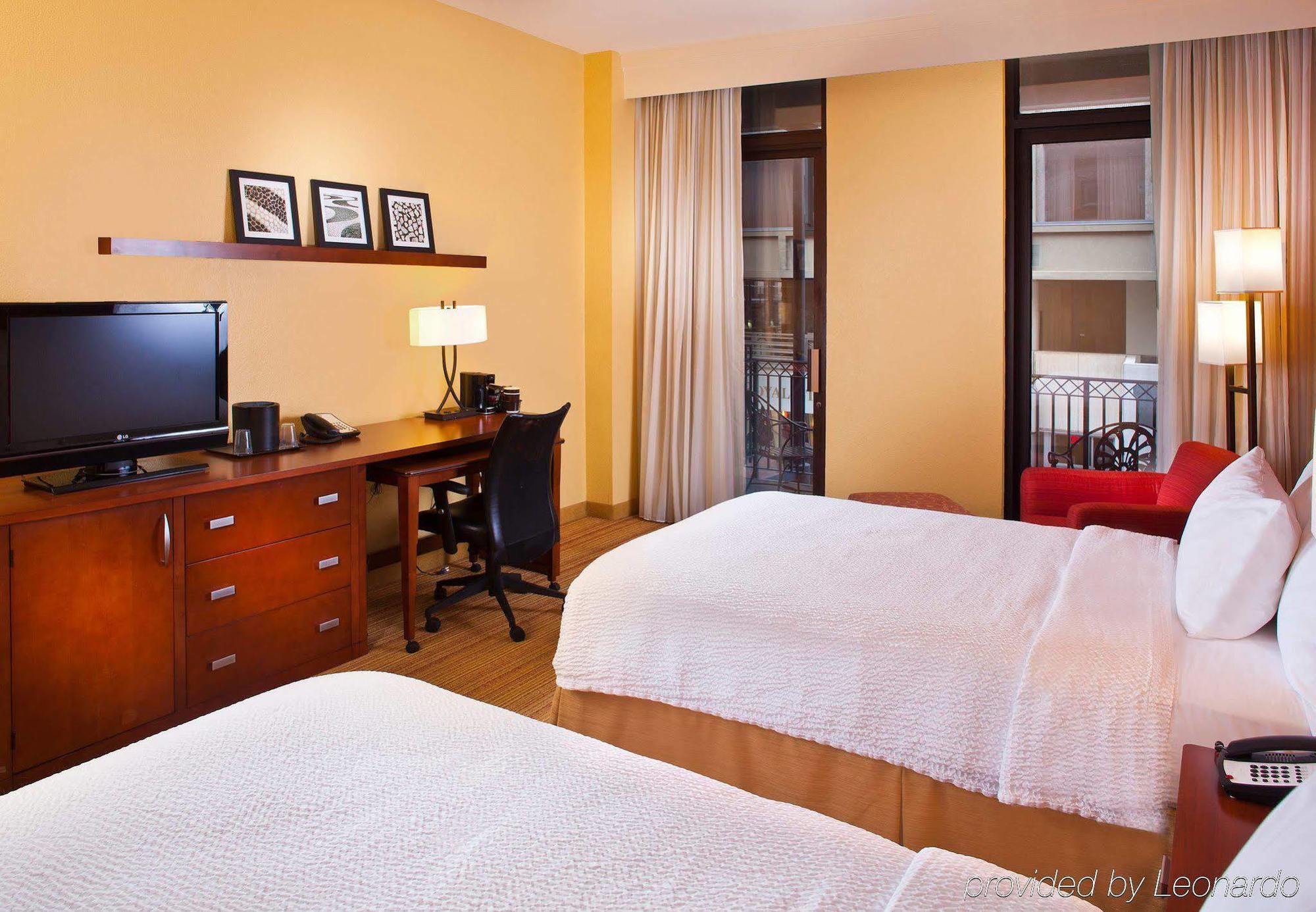 Отель Courtyard By Marriott New Orleans Downtown Near The French Quarter Экстерьер фото